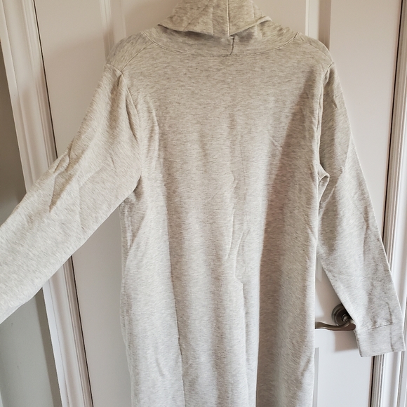 NWT GAP grey cowl neck swing sweatshirt size large - Picture 3 of 6